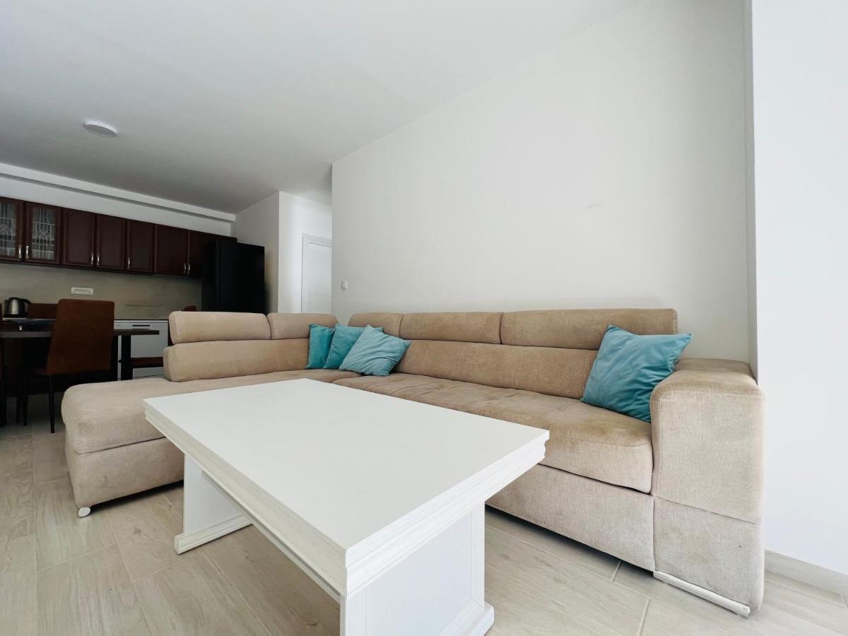 Apartment With Terrace And Private Parking كوتور المظهر الخارجي الصورة