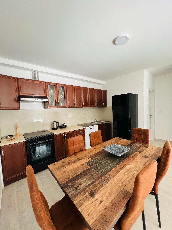 Apartment With Terrace And Private Parking كوتور المظهر الخارجي الصورة