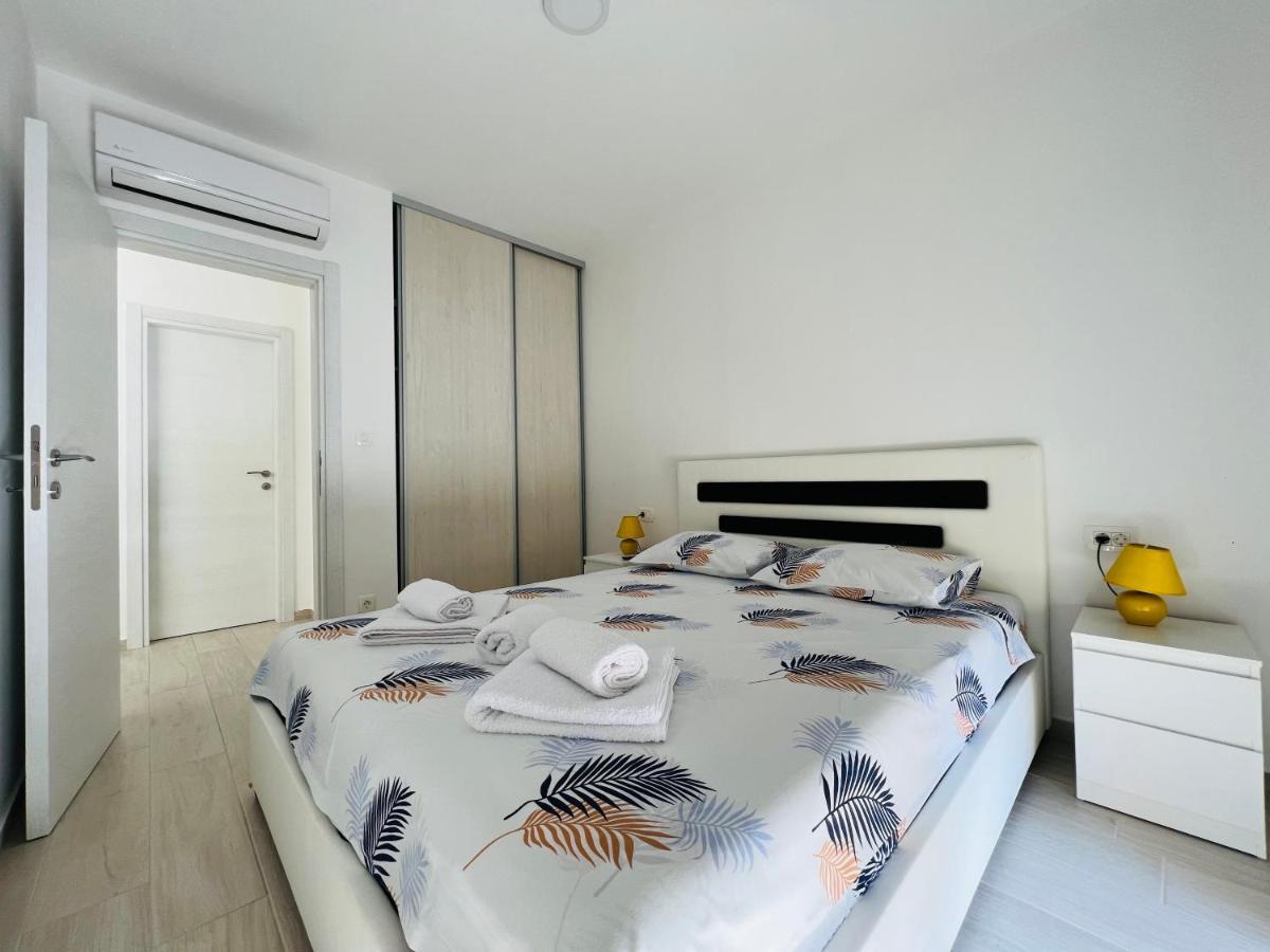 Apartment With Terrace And Private Parking كوتور المظهر الخارجي الصورة