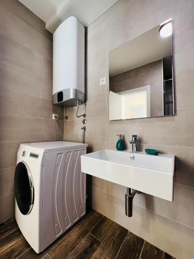 Apartment With Terrace And Private Parking كوتور المظهر الخارجي الصورة