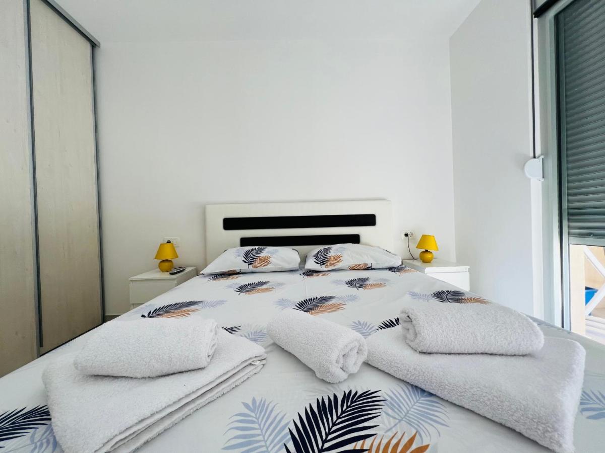 Apartment With Terrace And Private Parking كوتور المظهر الخارجي الصورة